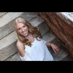 Meet your Posher, Danielle